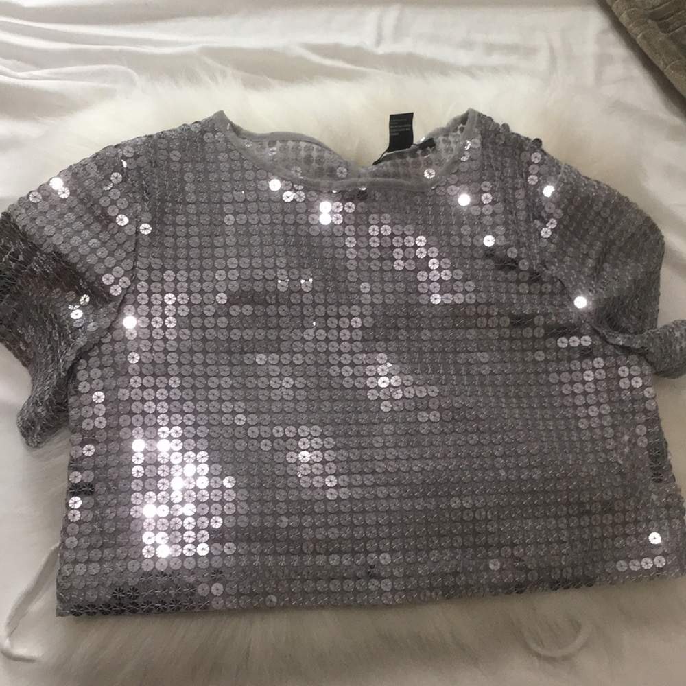 Sequence crop top